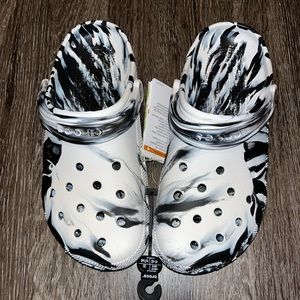 Black and white swirl crocs